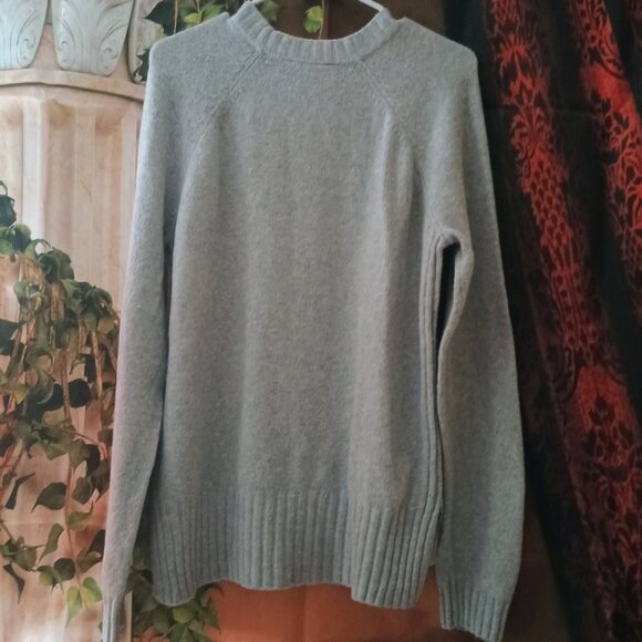 GUC: Time and Tru Sze. Large Gray Long Sleeve Crewneck Pullover Sweater - Picture 2 of 3